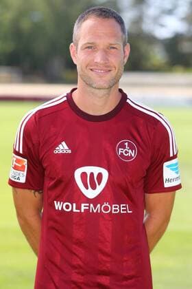 06.07.2015 - Fussball - 2. Fussball-Bundesliga - Saison 2015 2016 - 1. FC Nürnberg Nuernberg FCN - Fototermin Fotoshooting Porträttermin Portraittermin - JüRa - - Einzelfoto Kopfbild Porträt Portrait - Jan Polak (8, 1.FC Nürnberg FCN )