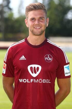 06.07.2015 - Fussball - 2. Fussball-Bundesliga - Saison 2015 2016 - 1. FC Nürnberg Nuernberg FCN - Fototermin Fotoshooting Porträttermin Portraittermin - JüRa - - Einzelfoto Kopfbild Porträt Portrait - Niclas Füllkrug Fuellkrug (24, 1.FC Nürnberg FCN )