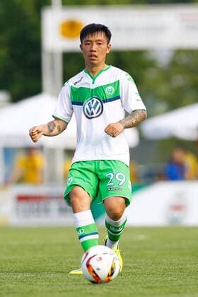 Zhang Xizhe (VfL Wolfsburg) - 1. Fußball Bundesliga Testspiel Saison 2015-2016 VfL Wolfsburg vs. Veltins Auswahl in der Flutmulde in Gifhorn - Freisteller,Aktion,Deutschland, Fussball, Mann, Maenner,04.07.2015