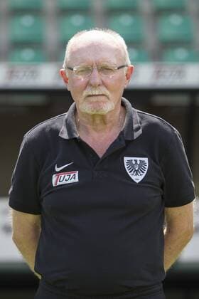 Muenster, Deutschland 07. Juli 2015: Mannschaftsfoto 15 16 - SC Preussen Muenster Betreuer Norbert Bussmann (SC Preussen Muenster) rp