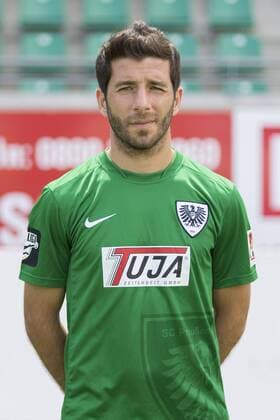 Muenster, Deutschland 07. Juli 2015: Mannschaftsfoto 15 16 - SC Preussen Muenster Mehmet Kara (27 SC Preussen Muenster) rp