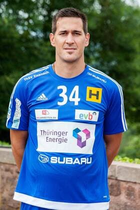 PRESSETERMIN THSV EISENACH 08 07 2015 - Eisenach: Die 1. Bundesliga Mannschaft des ThSV Eisenach zum Pressetermin am 8. Juli 2015 auf der Wartburg. Im Foto: Branimir Koloper 34 (ThSV Eisenach)