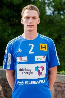 PRESSETERMIN THSV EISENACH 08 07 2015 - Eisenach: Die 1. Bundesliga Mannschaft des ThSV Eisenach zum Pressetermin am 8. Juli 2015 auf der Wartburg. Im Foto: Hannes Iffert 2 (ThSV Eisenach)