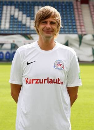 Teammanager Rene Chaberny Einzelbild Portrait Portraet Porträt Oberkoerper Oberkörper Hochformat Fußball Fussball dritte 3. Liga Fototermin Porträtermin 2015 2016 Saison 2015 2016 08.07.2015 FC Hansa Rostock