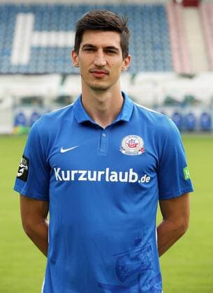 Marco Kofler Einzelbild Portrait Portraet Porträt Oberkoerper Oberkörper Hochformat Fußball Fussball dritte 3. Liga Fototermin Porträtermin 2015 2016 Saison 2015 2016 08.07.2015 FC Hansa Rostock