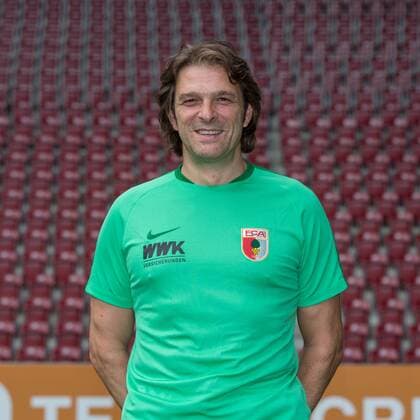 Dr. Andreas Weigel (Mannschaftsarzt FC Augsburg), FC Augsburg, Porträttermin 2015 2016