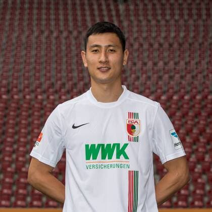 Dong-Won Ji (FC Augsburg 22), FC Augsburg, Porträttermin 2015 2016