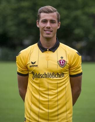Fussball, 3. Liga, Saison 2015 2016, SG Dynamo Dresden, Porträt Termin, Donnerstag (09.07.2015). Dresdens Sinan Tekerci.