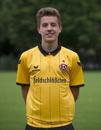 Fussball, 3. Liga, Saison 2015 2016, SG Dynamo Dresden, Porträt Termin, Donnerstag (09.07.2015). Dresdens Niklas Hauptmann.