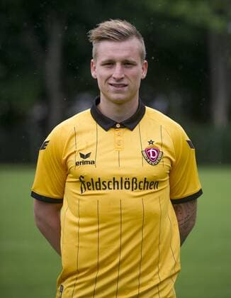 Fussball, 3. Liga, Saison 2015 2016, SG Dynamo Dresden, Porträt Termin, Donnerstag (09.07.2015). Dresdens Marvin Stefaniak.