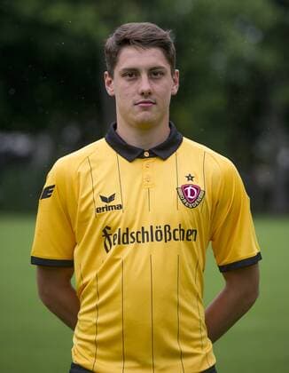 Fussball, 3. Liga, Saison 2015 2016, SG Dynamo Dresden, Porträt Termin, Donnerstag (09.07.2015). Dresdens Tom Hagemann.