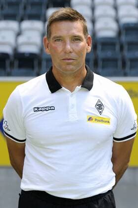 Fussball, Bundesliga, Deutschland, Herren, Porträttermin Saison 2015 2016; Bor. Mönchengladbach: Torwart-Trainer Uwe Kamps (Mgladbach). Einzelbild, Portrait, Porträt.
