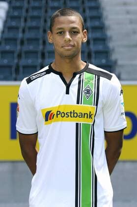 Fussball, Bundesliga, Deutschland, Herren, Porträttermin Saison 2015 2016; Bor. Mönchengladbach: Djibril Sow (Mgladbach). Einzelbild, Portrait, Porträt.