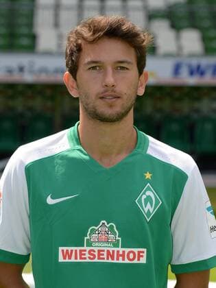 FUSSBALL 1. BUNDESLIGA SAISON 2015 2016 Teampräsentation SV Werder Bremen 10.07.2015 Julian von Haacke (SV Werder Bremen) 