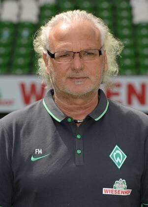FUSSBALL 1. BUNDESLIGA SAISON 2015 2016 Teampräsentation SV Werder Bremen 10.07.2015 Zeugwart Fritz Munder (SV Werder Bremen) 