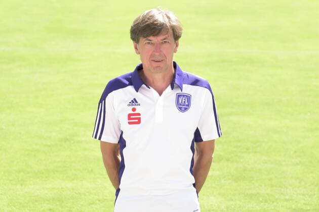 Osnabrueck, Deutschland 10. Juli 2015: Porträttermin 2015 2016 - VfL Osnabrück VfL Osnabrueck Günther Schröder (Physiotherapeut) st