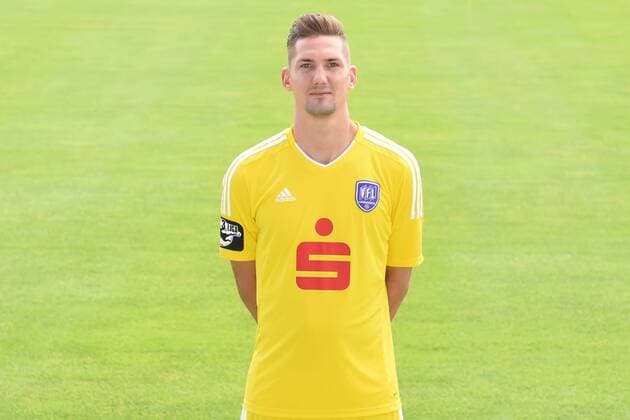 Osnabrueck, Deutschland 10. Juli 2015: Porträttermin 2015 2016 - VfL Osnabrück VfL Osnabrueck Torwart Frank Lehmann (Osnabrueck) st
