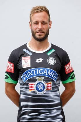 SOCCER - BL, Sturm, team photo shooting BAD TATZMANNSDORF,AUSTRIA,10.JUL.15 - SOCCER - tipico Bundesliga, SK Sturm Graz, team photo shooting. Image shows Martin Ehrenreich (Sturm). GEPAxpictures xChristianxWalgram