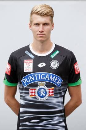 SOCCER - BL, Sturm, team photo shooting BAD TATZMANNSDORF,AUSTRIA,10.JUL.15 - SOCCER - tipico Bundesliga, SK Sturm Graz, team photo shooting. Image shows Simon Piesinger (Sturm). GEPAxpictures xChristianxWalgram