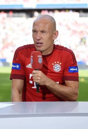 FUSSBALL 1. BUNDESLIGA SAISON 2015 2016 Teampraesentation FC Bayern Muenchen in der Allianz Arena 11.07.2015 Arjen Robben (FC Bayern Muenchen) bei Interview Foto: Pressefoto ULMER Markus Ulmer xxNOxMODELxRELEASExx 