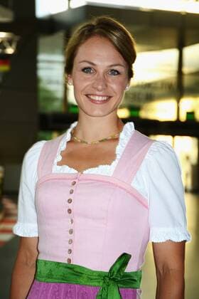 Bayerischer Sportpreis 2015. Magdalena Neuner Holzer, Biathlon Profi