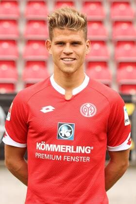 FLORIAN NIEDERLECHNER PORTRAETTERMIN 2015 16 PORTRAET MAINZ 05 1. BUNDESLIGA MAINZ 