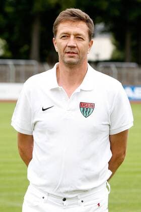 Mannschaftsarzt Doktor Reiner Wirsching (1. FC Schweinfurt 05), Portrait, Nahaufnahme, Einzelfoto, Einzelbild, Fussball, Regionalliga Bayern, Fototermin 1. FC Schweinfurt 05, xfsx