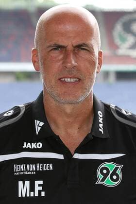 13.07.2015, Hannover Fussball, Fußball, Bundesliga Saison 2015-2016, Hannover 96, HDI Arena, Portrait Trainer Michael Frontzeck