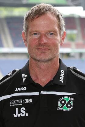 13.07.2015, Hannover Fussball, Fußball, Bundesliga Saison 2015-2016, Hannover 96, HDI Arena, Portrait Torwarttrainer Jörg Sievers
