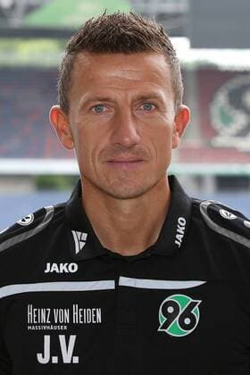 13.07.2015, Hannover Fussball, Fußball, Bundesliga Saison 2015-2016, Hannover 96, HDI Arena, Portrait Physiotherapeut Jens Vergers