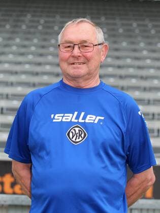 Aktuell Fußball, 3. Liga, VfR Aalen Porträttermin Aalen Betreuer Guenther Hammer VfR Aalen, Portraettermin 2015 2016, Portraet,14.07.2015, Copyright: Langerx xEibner-Pressefoto EP_HLR