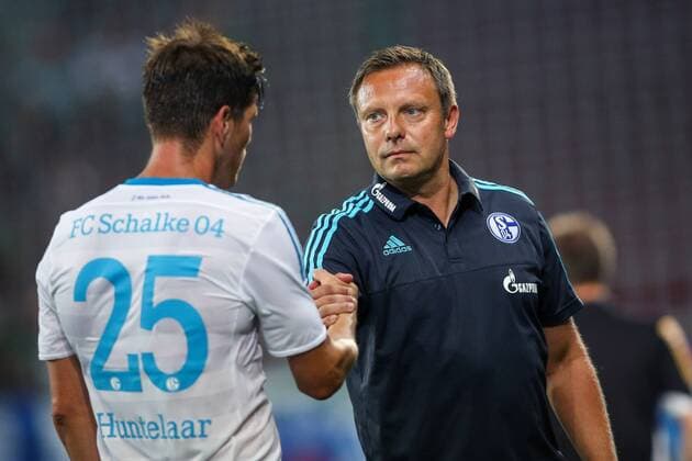 SOCCER - Udine vs Schalke, test match KLAGENFURT,AUSTRIA,14.JUL.15 - SOCCER - Serie A, 1. DFL, 1. Deutsche Bundesliga, Udinese Calcio vs FC Schalke 04, test match. Image shows Klaas-Jan Huntelaar and head coach Andre Breitenreiter (Schalke). GEPAxpictures xMaticxKlansek