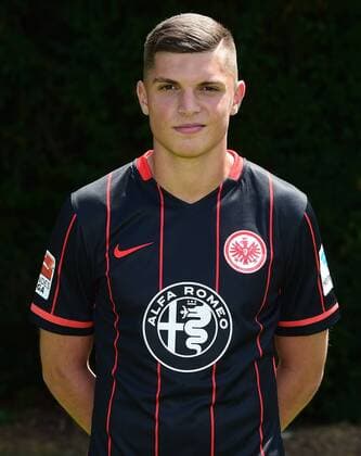 15.07.2015, xjhx, Fussball 1.Bundesliga, Eintracht Frankfurt Portraittermin 2015 2016, v.l. Enis Bunjaki (Eintracht Frankfurt)