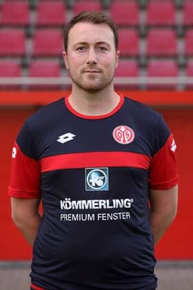 Aktuell Fußball, 3. Liga, Porträttermin 1. FSV Mainz 05 II MICHAEL THOMAS 1. FSV MAINZ 05 U23 3.LIGA PORTTRAETTERMIN 2015 16 PORTRAET MAINZ 