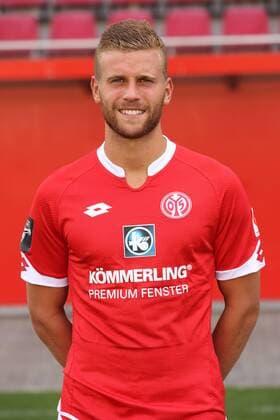 Aktuell Fußball, 3. Liga, Porträttermin 1. FSV Mainz 05 II LUCAS HOELER 1. FSV MAINZ 05 U23 3.LIGA PORTTRAETTERMIN 2015 16 PORTRAET MAINZ 