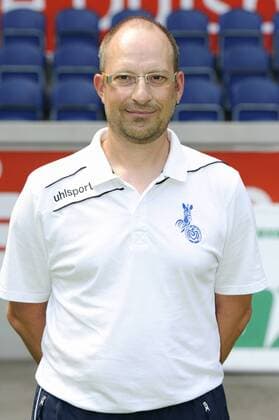 Fussball, 2. Bundesliga, Deutschland, Herren, Porträttermin Saison 2015 2016, MSV Duisburg: Busfahrer Martin Kuppers (MSV). Einzelbild, Portrait, Porträt.