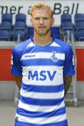 Fussball, 2. Bundesliga, Deutschland, Herren, Porträttermin Saison 2015 2016, MSV Duisburg: Sascha Dum (MSV). Einzelbild, Portrait, Porträt.