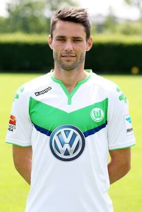 Christian Traesch Träsch Einzelbild Portrait Portraet Porträt Oberkoerper Oberkörper Hochformat Fußball Fussball Bundesliga Fototermin Porträttermin DFL 2015 2016 Saison 2015 2016 16.07.2015 VfL Wolfsburg Trainingsplatz am VfL-Center