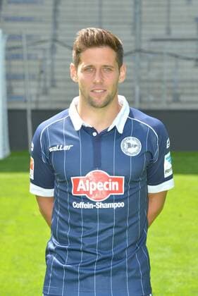 16.07.2015, Fussball, 2. LIGA, Saison 2015 2016, SCHÜCO-ARENA, BIELEFELD DSC ARMINIA BIELEFELD, PORTRAITTERMIN 2015 2016 Michael Görlitz (Arminia Bielefeld), Portrait, Aktion, Einzelbild, Hoch