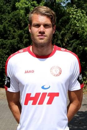 Fototermin des SC Fortuna Köln ( Dritte Liga ) am Donnerstag, 16. Juli 2015, im Südstadion Köln. Florian Hörnig Fortuna Köln Porträttermin 2015 2016