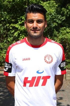 Fototermin des SC Fortuna Köln ( Dritte Liga ) am Donnerstag, 16. Juli 2015, im Südstadion Köln. Ozan Yilmaz Fortuna Köln Porträttermin 2015 2016