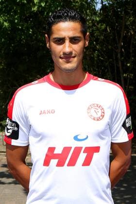 Fototermin des SC Fortuna Köln ( Dritte Liga ) am Donnerstag, 16. Juli 2015, im Südstadion Köln. Hamdi Dahmani Fortuna Köln Porträttermin 2015 2016