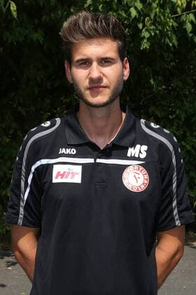 Fototermin des SC Fortuna Köln ( Dritte Liga ) am Donnerstag, 16. Juli 2015, im Südstadion Köln. Masseur Marcel Schuster Fortuna Köln Porträttermin 2015 2016