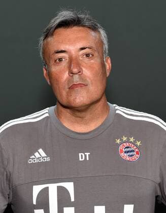 Aktuell Fußball, 1. BL, FC Bayern München Porträttermin FUSSBALL 1. BUNDESLIGA SAISON 2015 2016 Fototermin beim FC Bayern Muenchen 16.07.2015 Co-Trainer Domenec Torrent (FC Bayern Muenchen) Foto: Pressefoto ULMER Axel Grundler xxNOxMODELxRELEASExx 