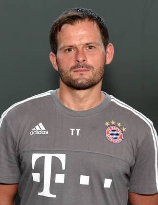 Aktuell Fußball, 1. BL, FC Bayern München Porträttermin FUSSBALL 1. BUNDESLIGA SAISON 2015 2016 Fototermin beim FC Bayern Muenchen 16.07.2015 Torwart-Trainer Toni Tapalovic (FC Bayern Muenchen) Foto: Pressefoto ULMER Axel Grundler xxNOxMODELxRELEASExx 