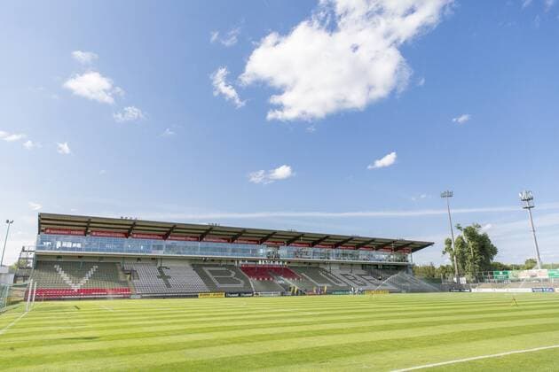 Fußball, Stadiongeschichte VfB Lübeck Luebeck Das Stadion vor dem Spiel. VfB Luebeck vs Holstein Kiel, Fussball , SHFV-Lotto-Pokal-Finale, 15.07.15 , Copyright: KOENIG Eibner-Pressefoto EP_FKG
