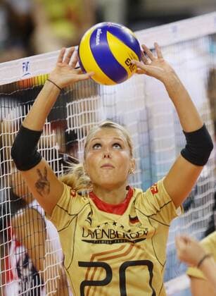 Stuttgart , Volleyball World Grand Prix Deutschland vs. Dominikanische Republik , Mareen Apitz ( GER )