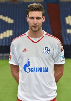 17.07.2015, Fussball, Saison 2015-2016, 1. Bundesliga, Porträttermin 2015 2016, FC Schalke 04, Porträt, , Torwart Fabian Giefer (FC Schalke 04)