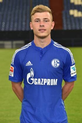 17.07.2015, Fussball, Saison 2015-2016, 1. Bundesliga, Porträttermin 2015 2016, FC Schalke 04, Porträt, , Max Meyer (Schalke 04)