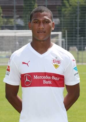 Stuttgart, Fußball 1. Bundesliga VfB Stuttgart Saison 2015 2016 Fototermin: Carlos Gruezo